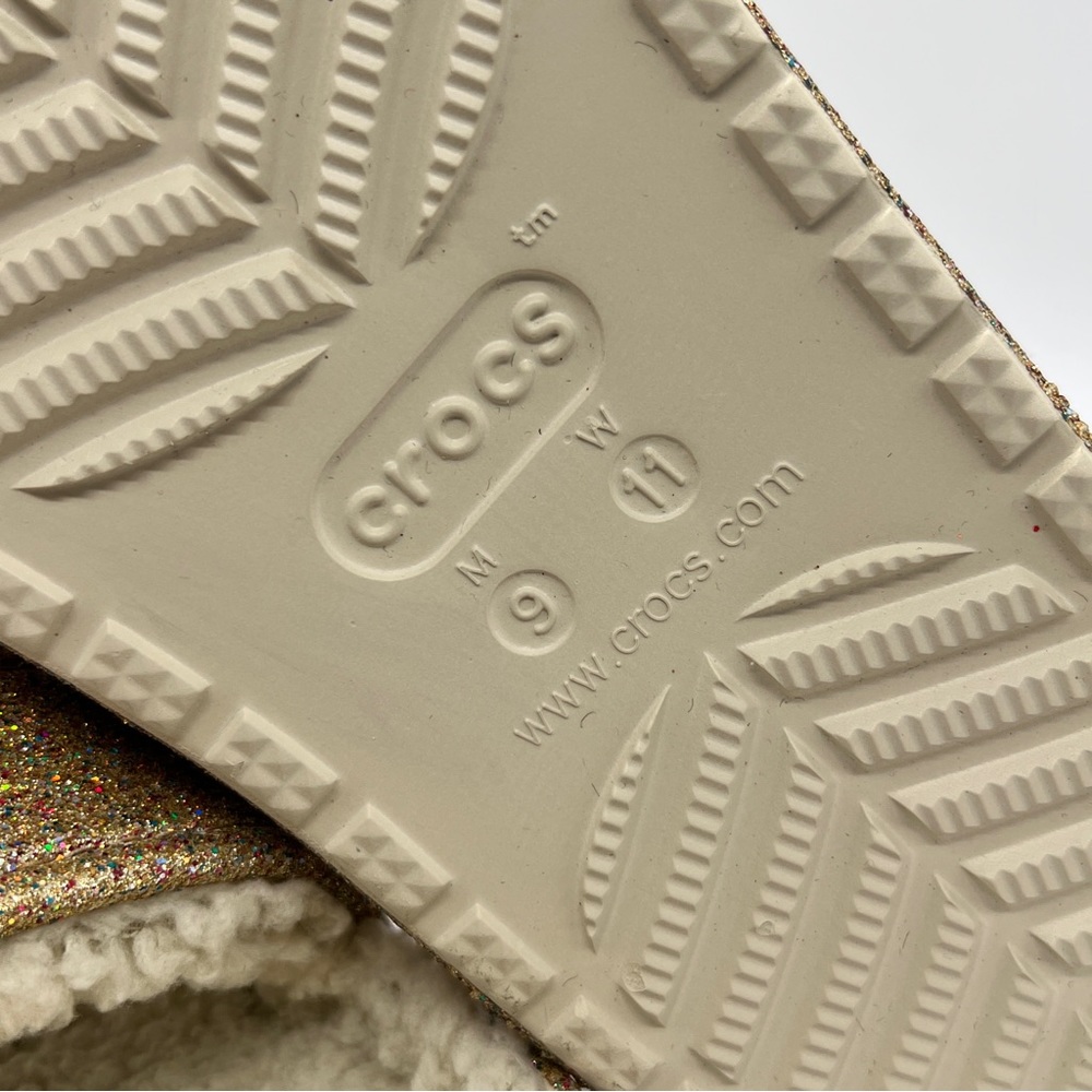 Crocs Classic Cozzzy Glitter Sandals - Picture 15 of 15
